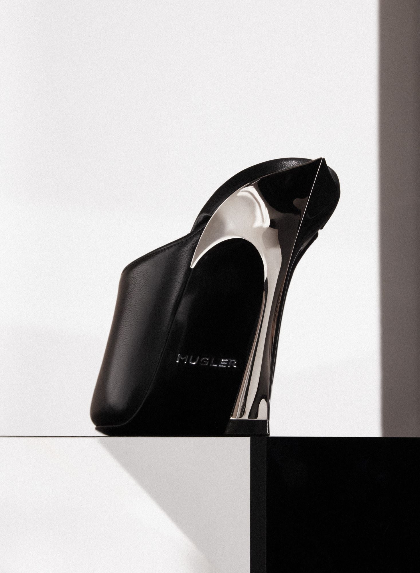 BLACK LEATHER FANG 95 MULES