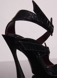 BLACK EMBOSSED CROCODILE BUCKLED FANG 95 MULES