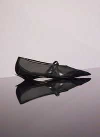 BLACK MESH FANG BALLERINA