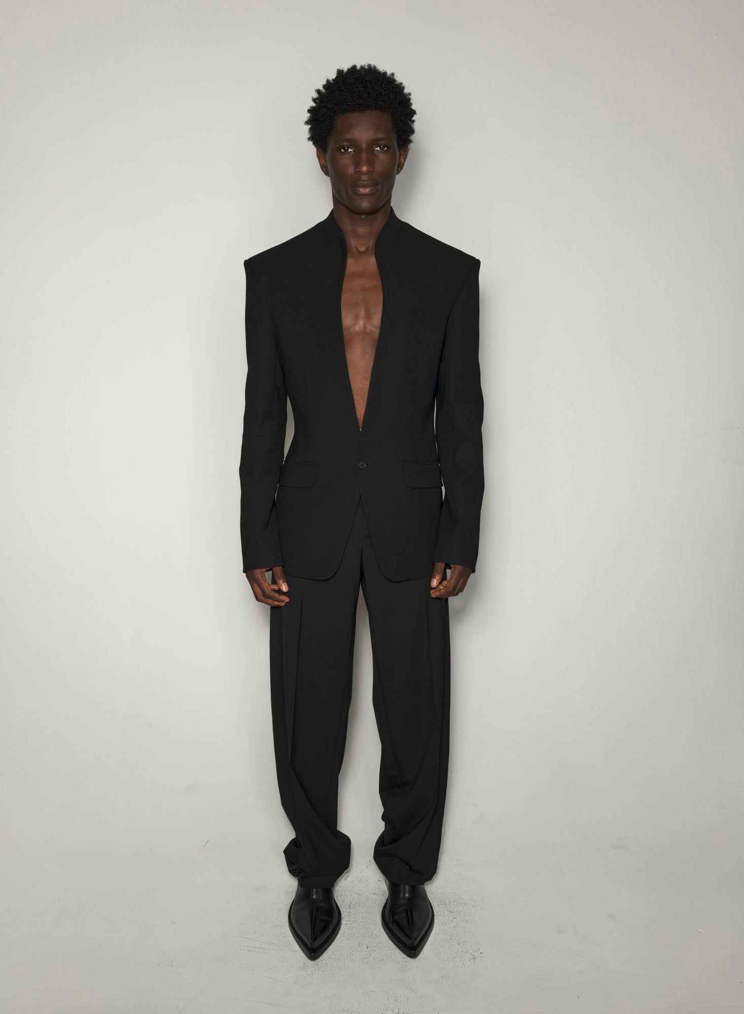 BLACK COLLARLESS TAILORED JACKET