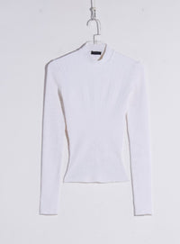 WHITE SCULPTING KNIT TOP