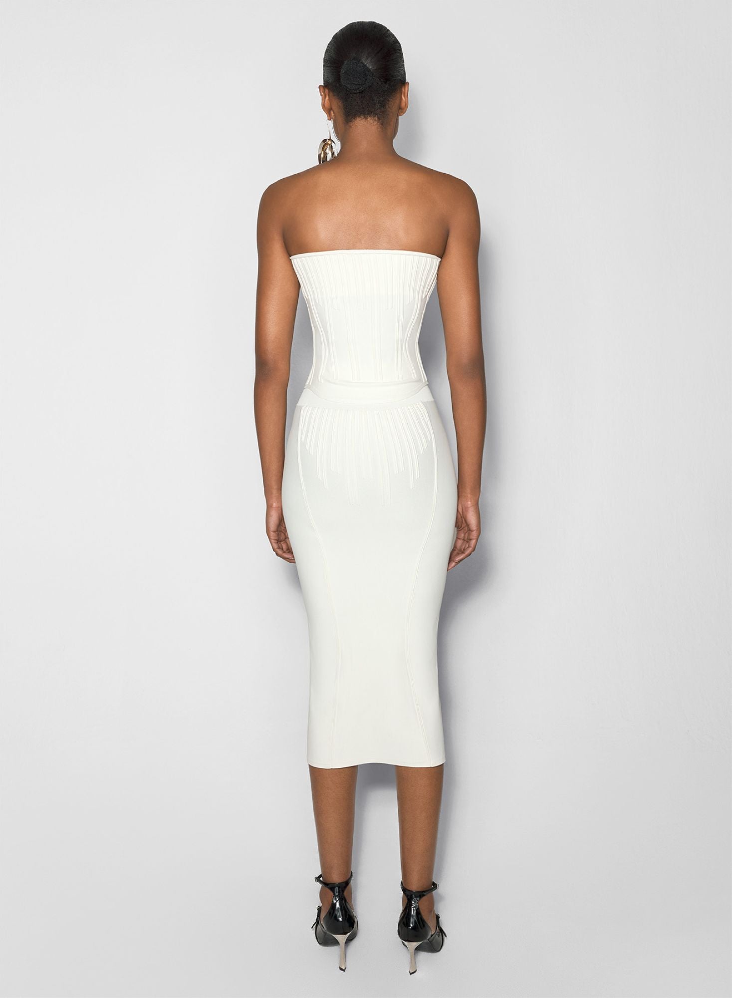 OFF WHITE BONING DETAIL KNIT BUSTIER