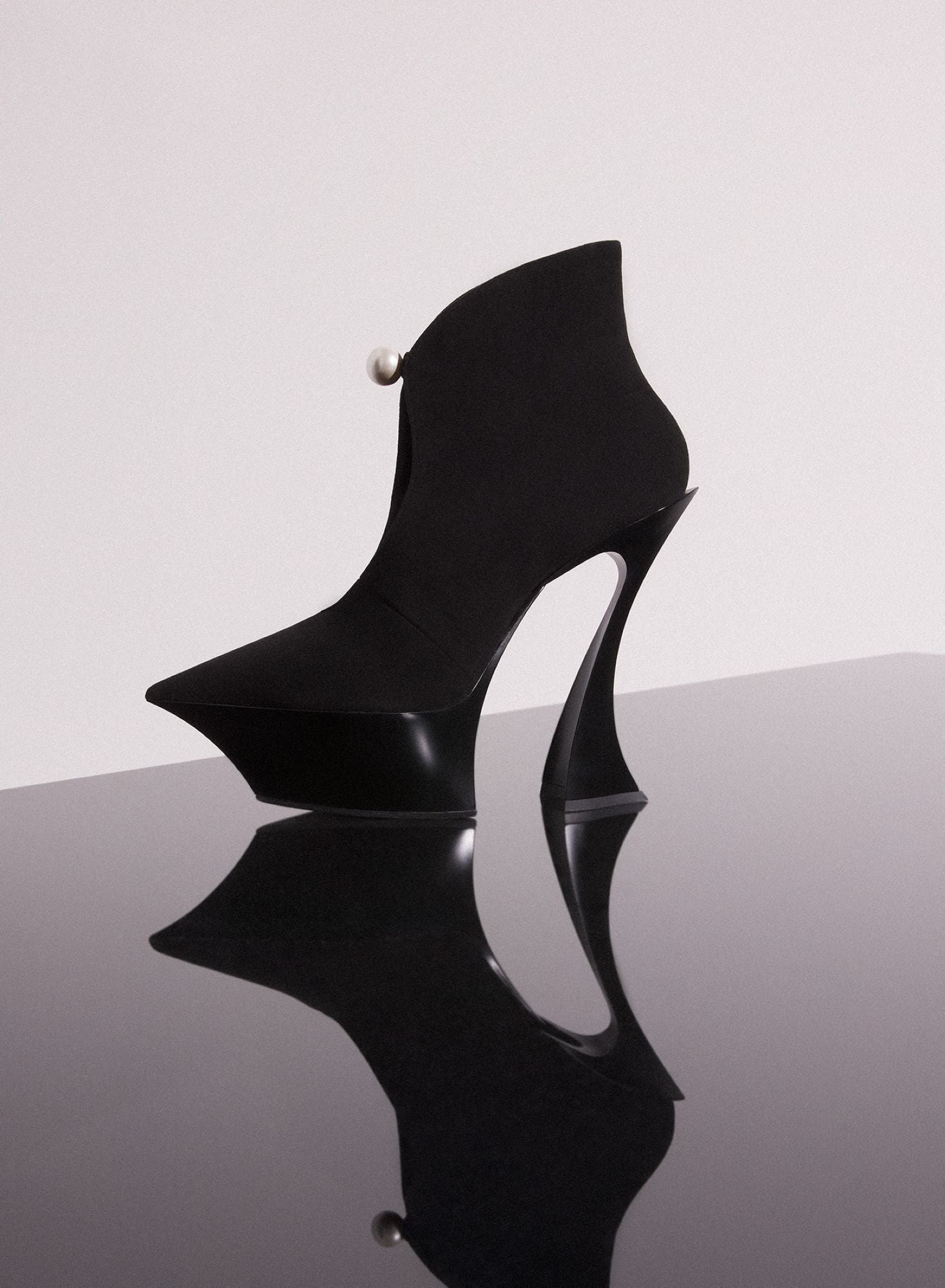 BLACK SUEDE PLATFORM FANG 95 ANKLE BOOTS