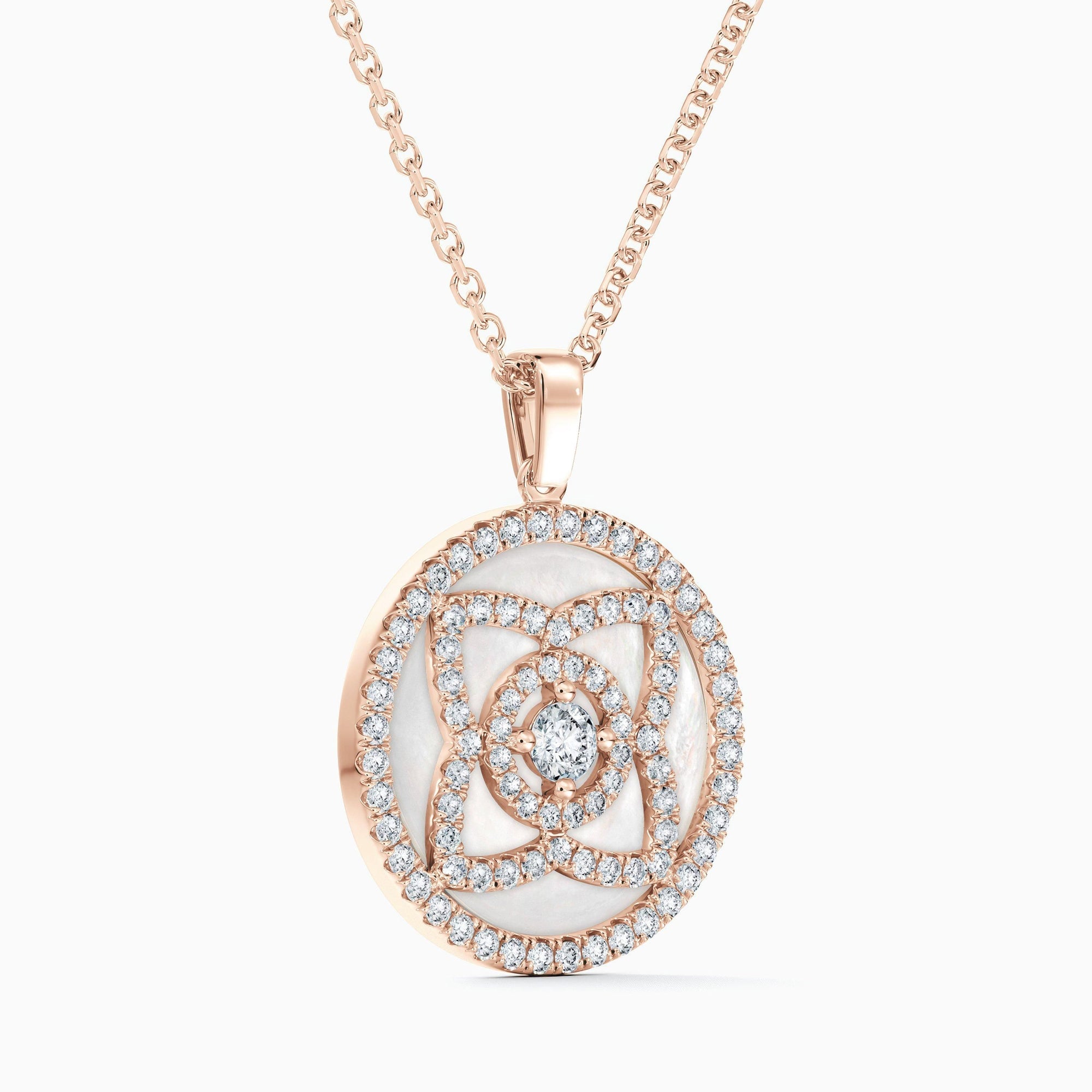 Pendentif Lotus nacré en or