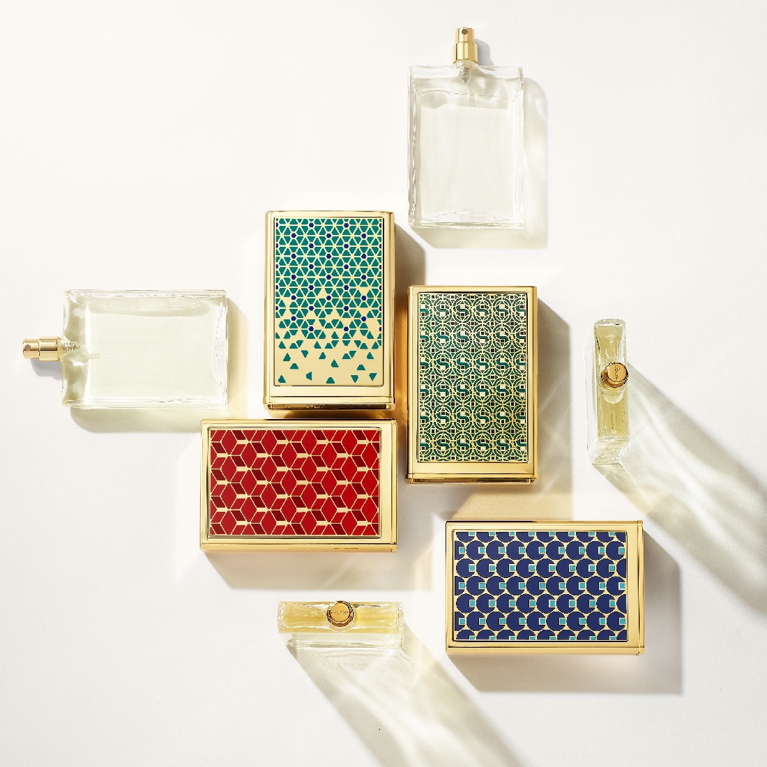 Coffret de Parfums Les Nécessaires de Cartier Boîtier Pixel et Parfum Oud & Santal 30ml
